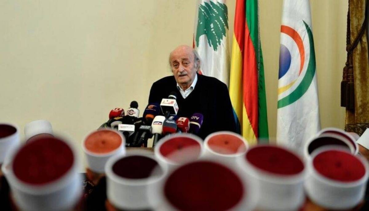 جنبلاط: لتحكيم العقل والحوار ووقف التحريض المذهبي في السويداء!