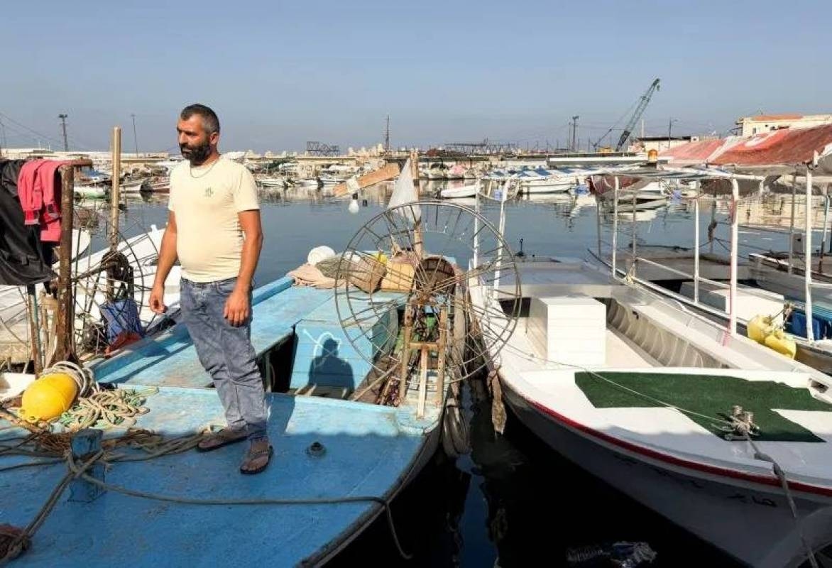 بين شِباك مثقوبة وبحر مُلوّث... الثروة السمكيّة كنز على شفير الإنقراض