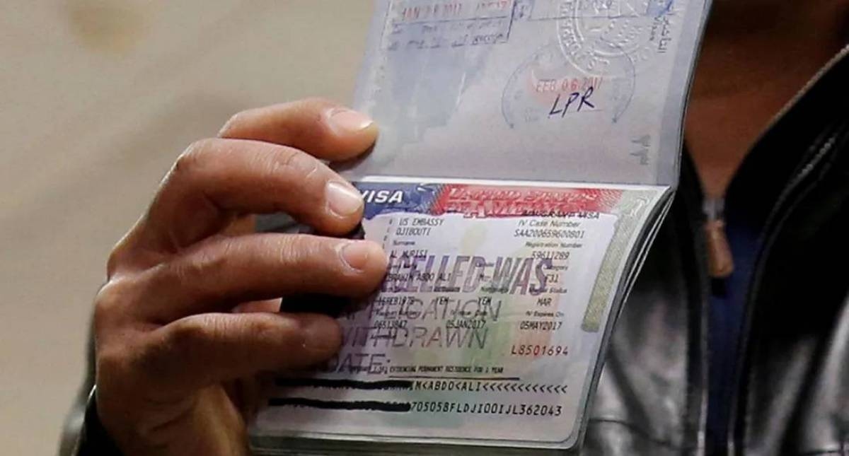 زوار أميركا أمام رسوم جديدة ومبهمة... وإدارة ترامب تبرّر بـ"ردع التجاوزات"!