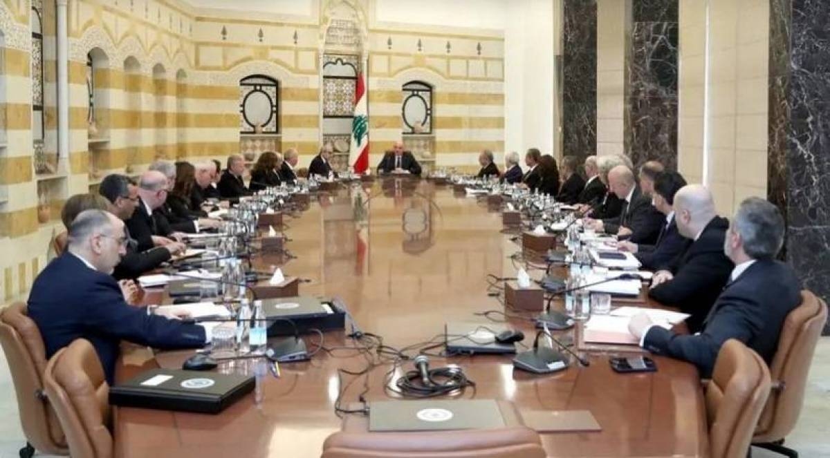 أبرز إنجازات وإخفاقات العهد والحكومة