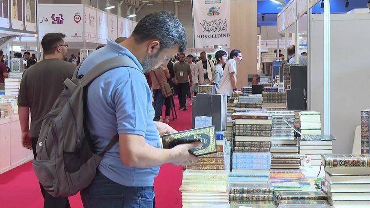"وتبقى العربية".. في "معرض إسطنبول للكتاب العربي"