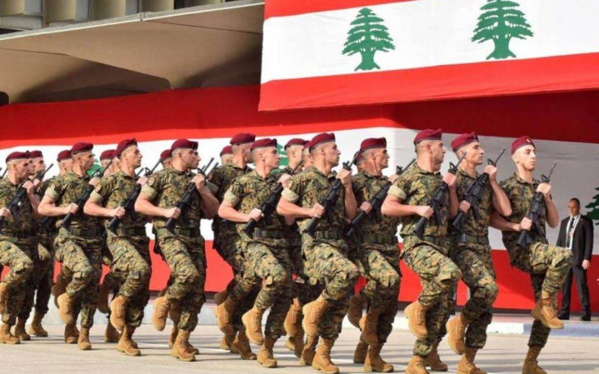 تشكيلات الجيش.. روتينية!