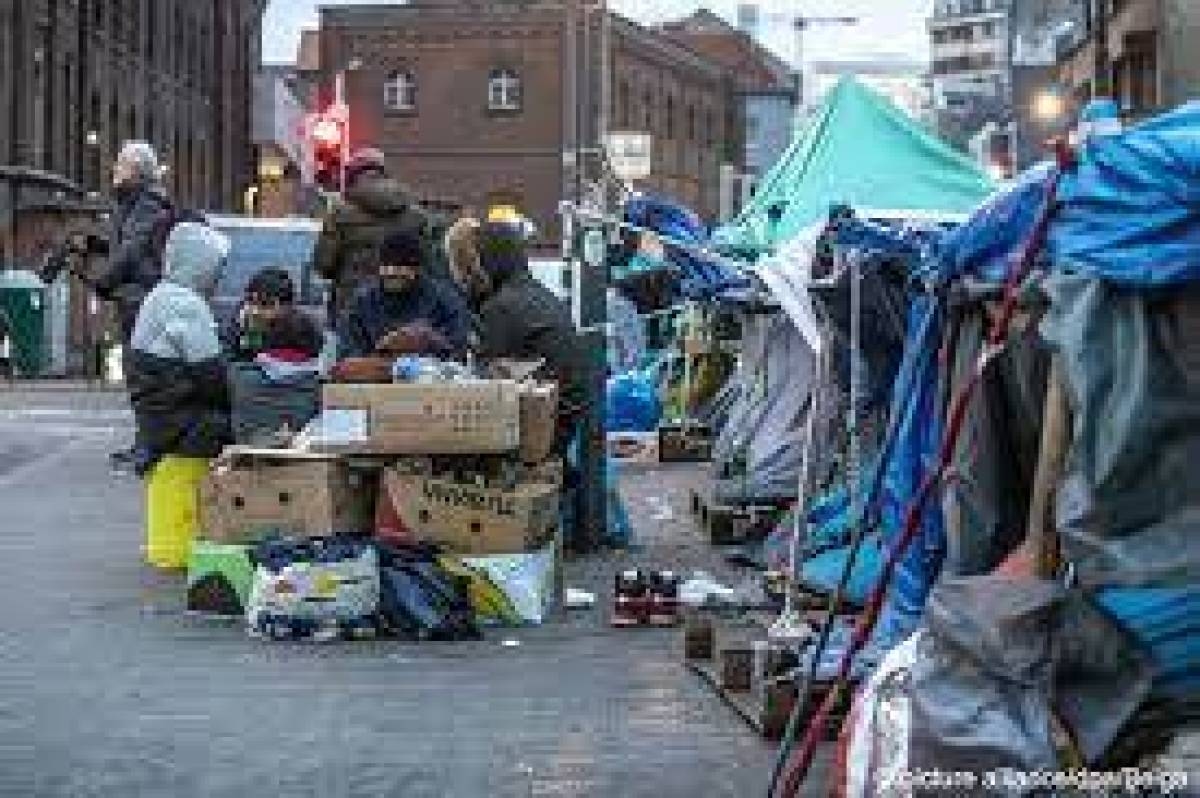 بريطانيا: اعتقال 280 من المهاجرين "العاملين بشكل غير قانوني"