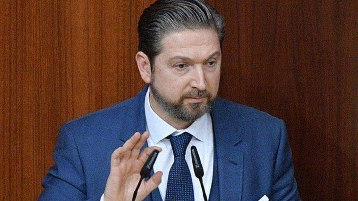 كرامي: إن حصر السلاح يعني تنظيم وجوده تحت سلطة الدولة وليس نزعًا أو تسليمًا لأي طرف