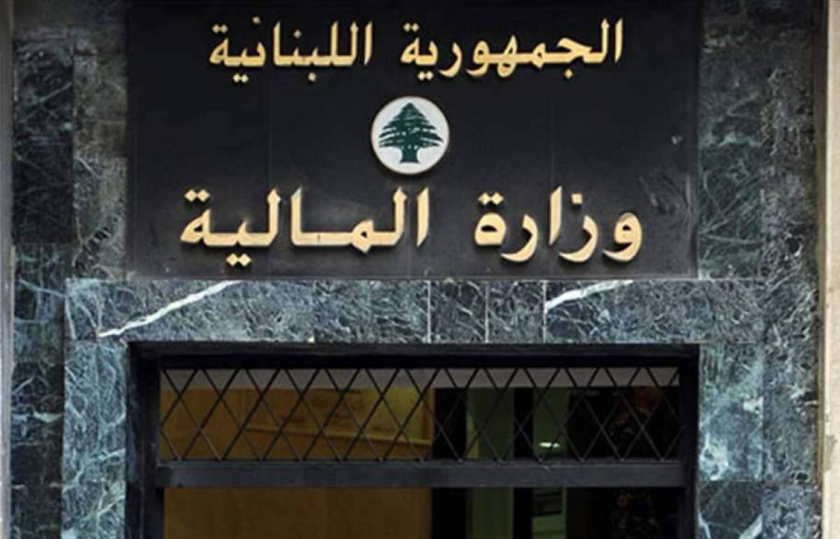 التلويح بالعودة الى الضريبة على المحروقات ورفض صناعي وزراعي لها