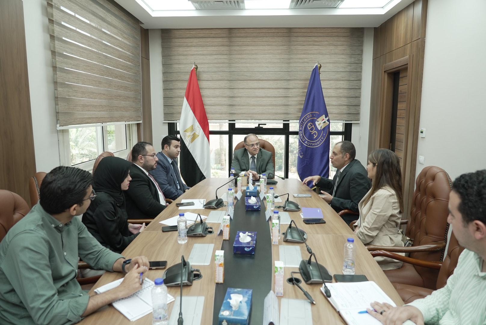 رئيس هيئة الدواء يعقد اجتماعًا مع شركة MSD لبحث فرص توطين المستحضرات الدوائية