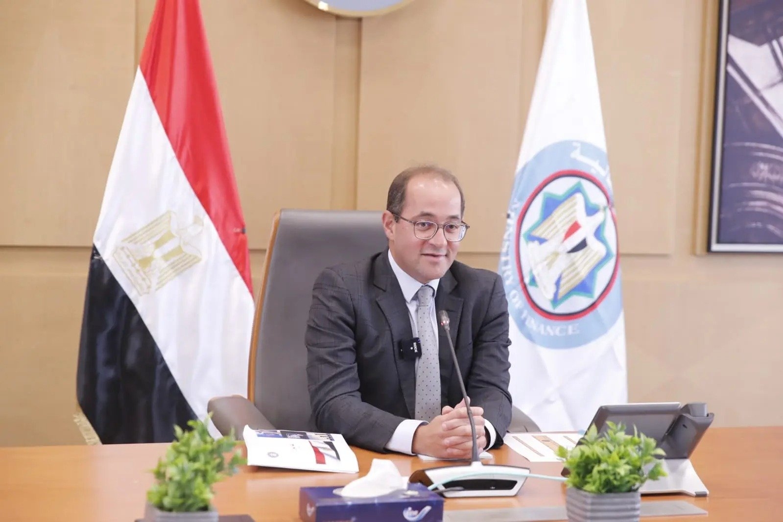 المالية تصدر تعليمات بشأن العلاوة الدورية للمخاطبين بقانون الخدمة المدنية