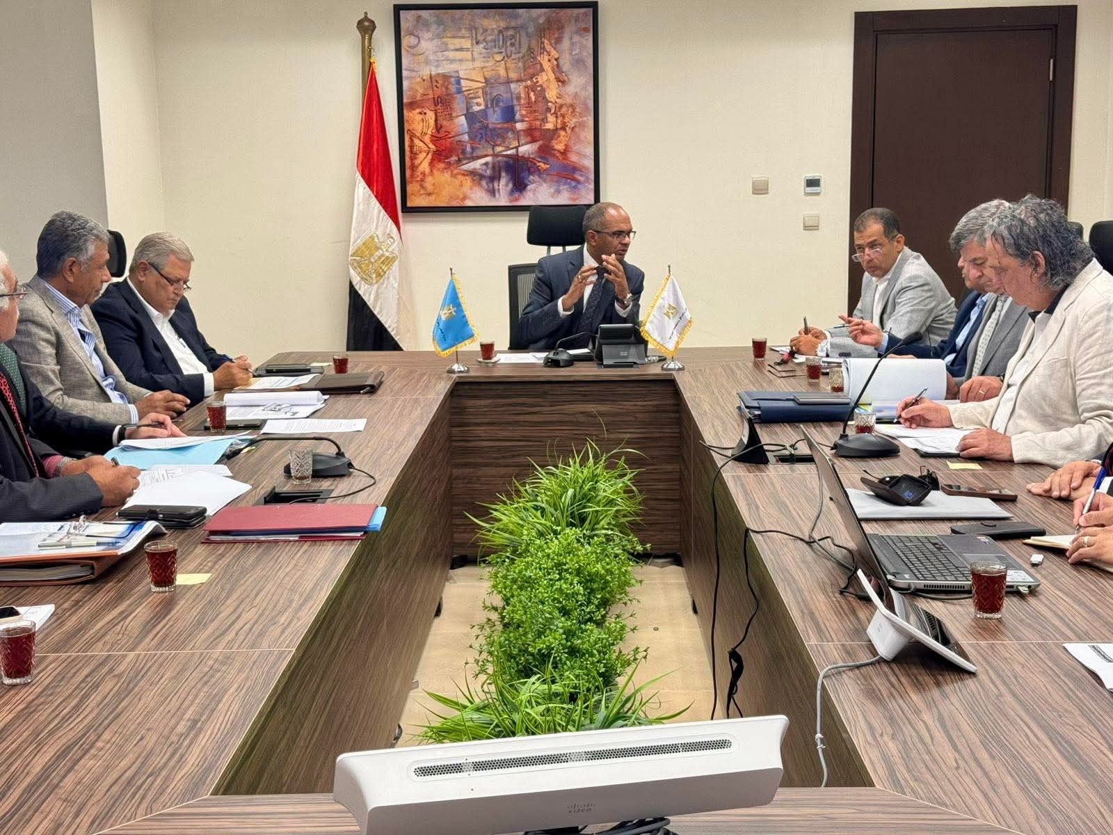 نائب وزير الاسكان يتابع موقف عددٍ من مشروعات مياه الشرب والصرف الصحى