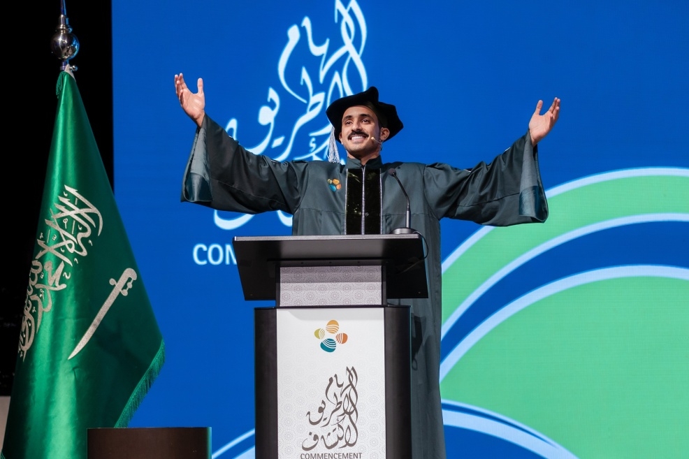 الدكتور يوسف القوس لـ"الرجل": حلمي أن تصبح السعودية مركزاً عالمياً لتقنية النانو وأشباه الموصلات