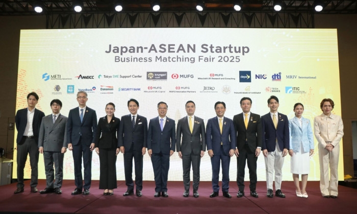 Krungsri Champions Innovation at Japan-ASEAN Startup Business Matching Fair