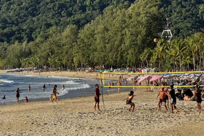 Race to enroll illegal hotels in system