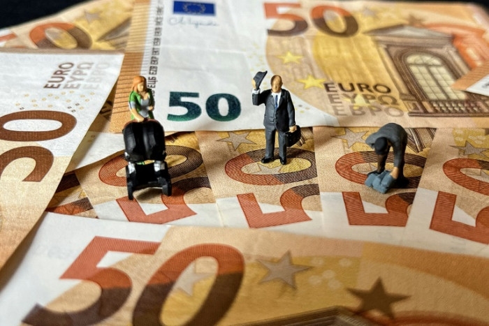 EU mega-budget draws immediate German opposition