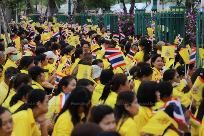 Yellow shirts urged in honour of King's birthday