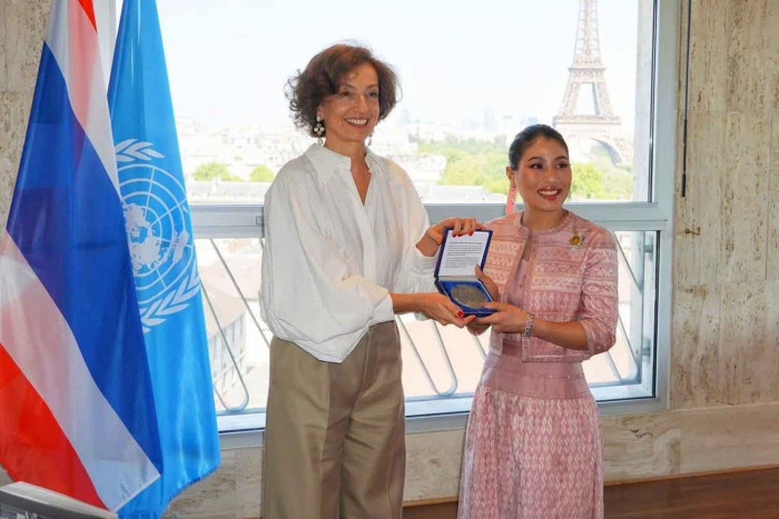 Unesco honours princess for textiles