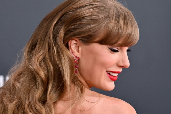 Wax lyrical: Taylor Swift gets lucky 13 Madame Tussauds statues
