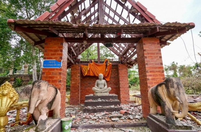Thailand, Cambodia clash despite ceasefire hopes