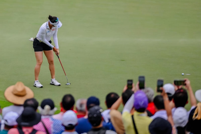Thailand's Jeeno Thitikul reclaims No. 1 world ranking