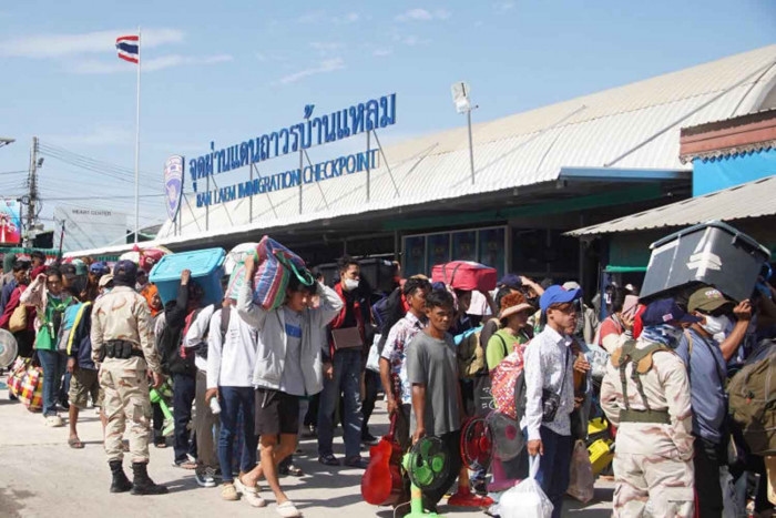Cambodian temporary workers given six-month extensions