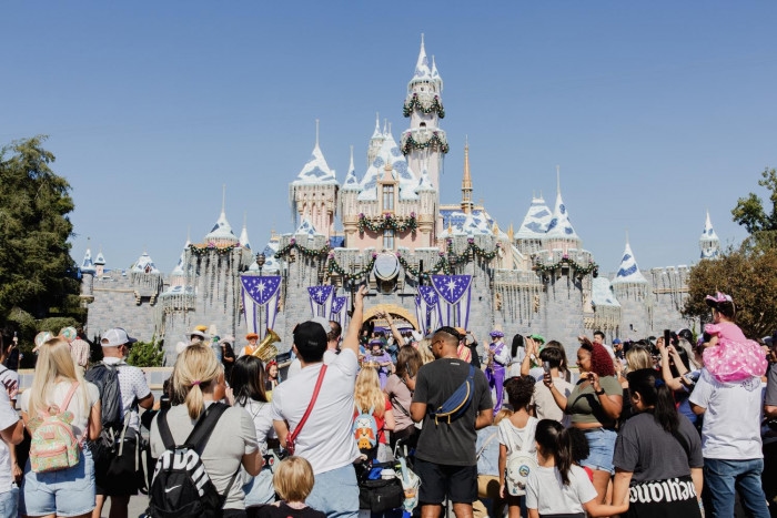 Association upbeat on growth outlook for amusement parks
