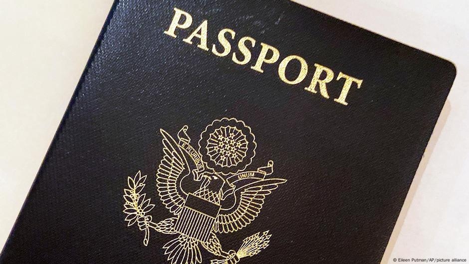 US judge blocks Trump ban on gender neutral passports  – DW – 06/18/2025