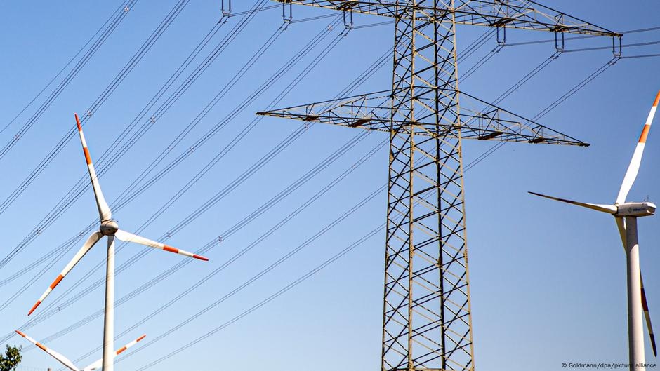What's holding up Germany's power grid renewal? – DW – 07/16/2025