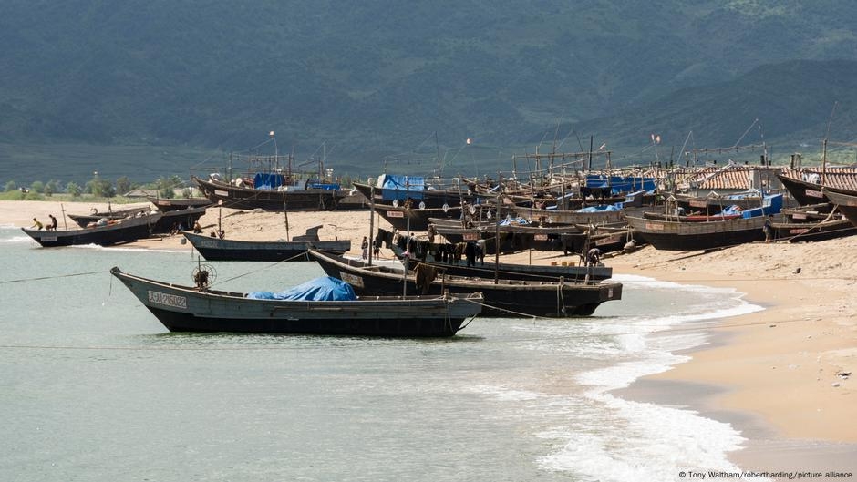 North Korea's 'accidental defectors' stuck south of border – DW – 05/16/2025