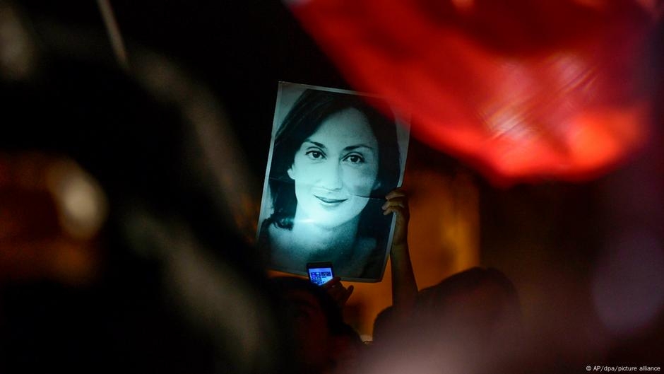 Malta: Two convicted in 2017 murder of journalist    – DW – 06/06/2025