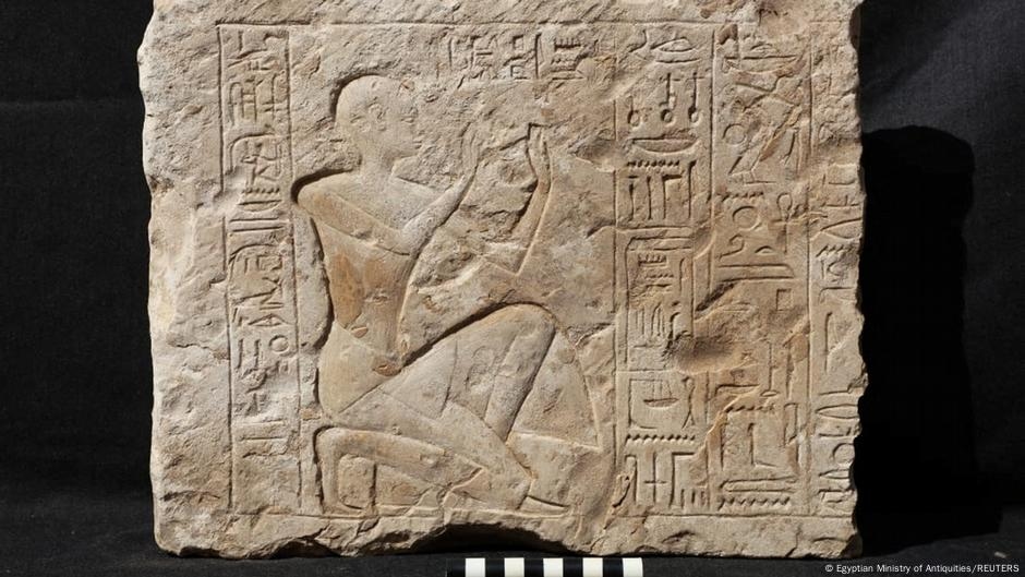 طبعة يد مصرية عمرها آلاف السنين في متحف بريطاني – DW – 2025/7/31