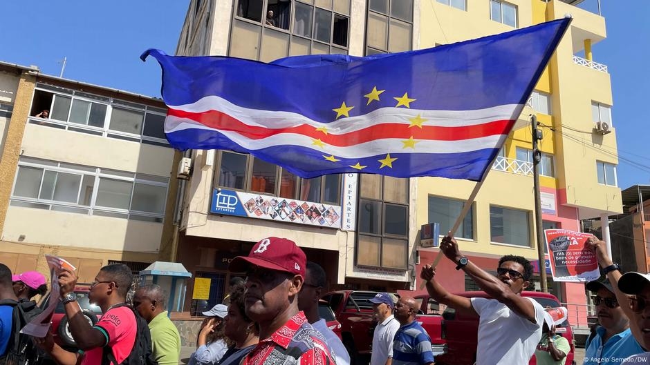 Cape Verde celebrates 50 years of independence – DW – 07/03/2025