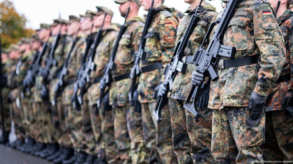 Germany needs up to 60,000 more troops, says defense chief – DW – 06/05/2025