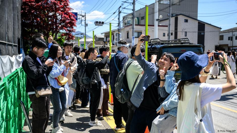 Japan: Far-right parties play immigration card ahead of vote – DW – 07/18/2025
