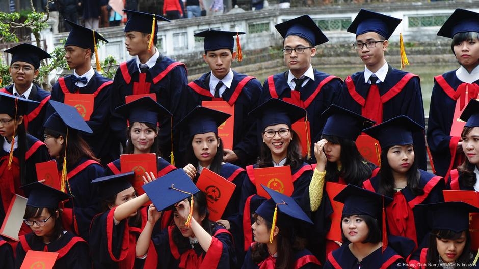 Students from Southeast Asia in demand at universities – DW – 08/08/2025