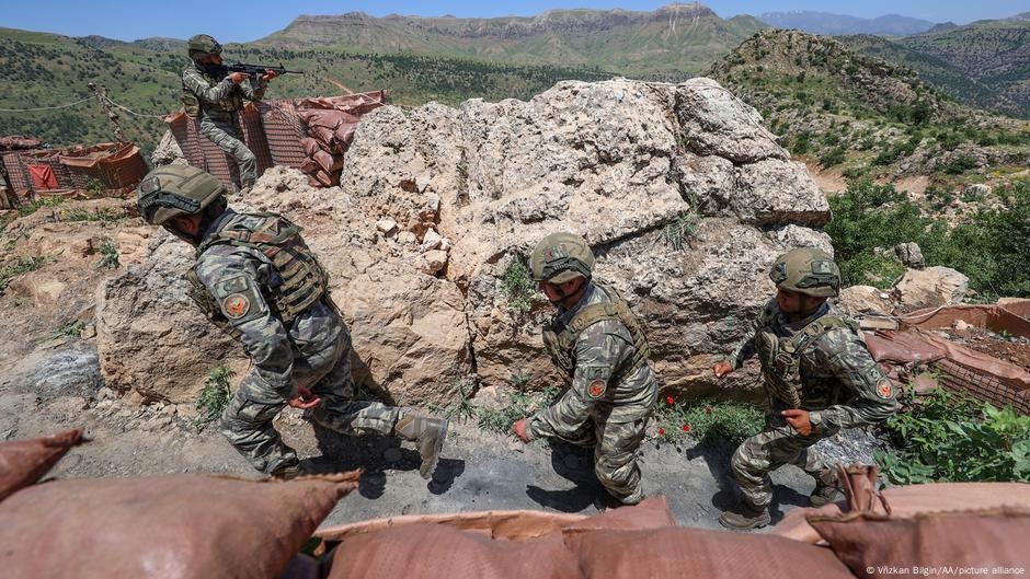 12 Turkish soldiers die of methane gas poisoning in Iraq – DW – 07/07/2025