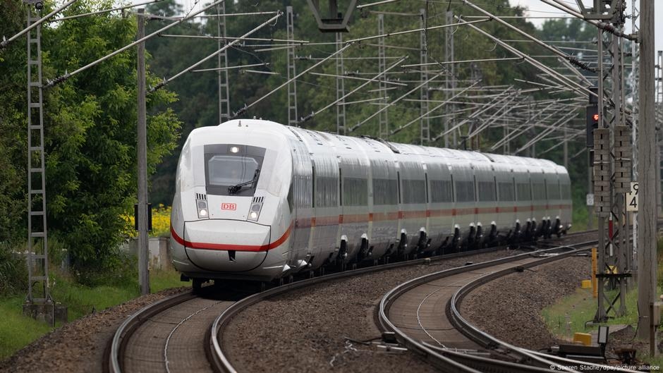 Berlin–Hamburg: Deutsche Bahn closes Germany's top route – DW – 07/31/2025