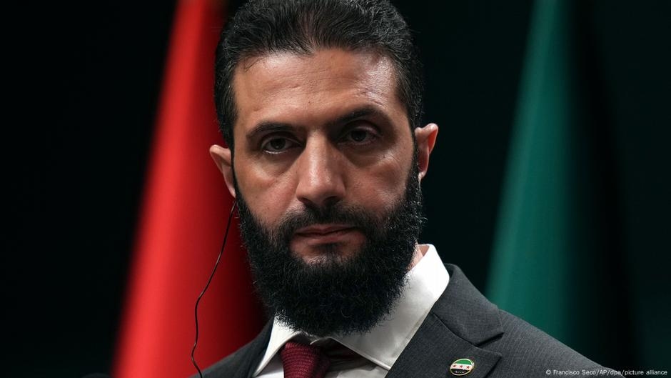 Amid violence in Syria, pressure on interim government grows – DW – 07/23/2025