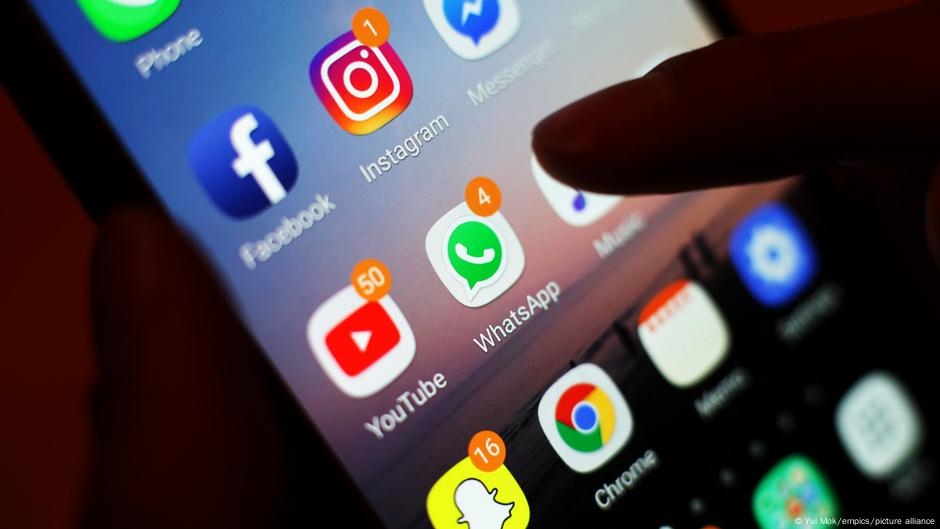 Can Australia's youth social media ban work? – DW – 07/31/2025