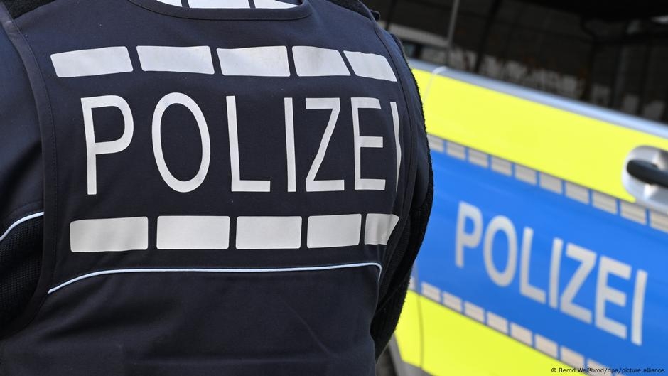 Germany updates: Police chief warns of youth radicalization – DW – 05/24/2025