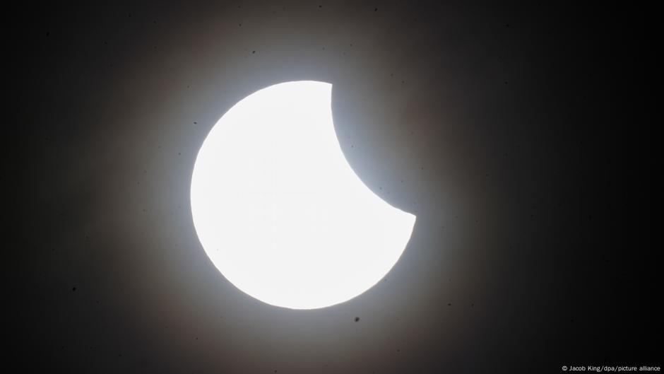 The moon: Why we want to go back – DW – 06/02/2025