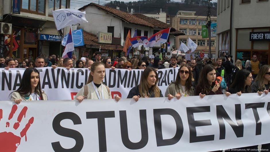 Serbia's student protest movement maintains fragile unity – DW – 07/24/2025