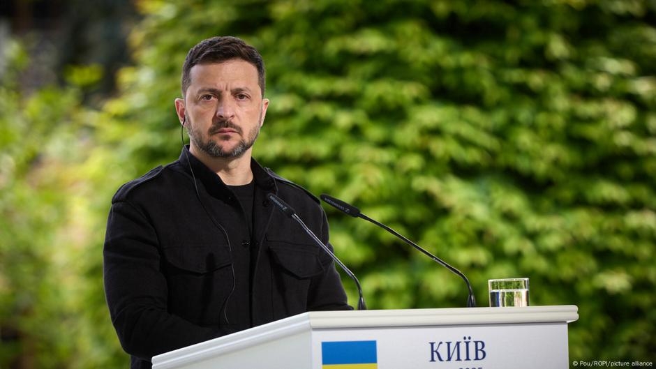 Ukraine updates: Zelenskyy to visit Germany – DW – 05/28/2025