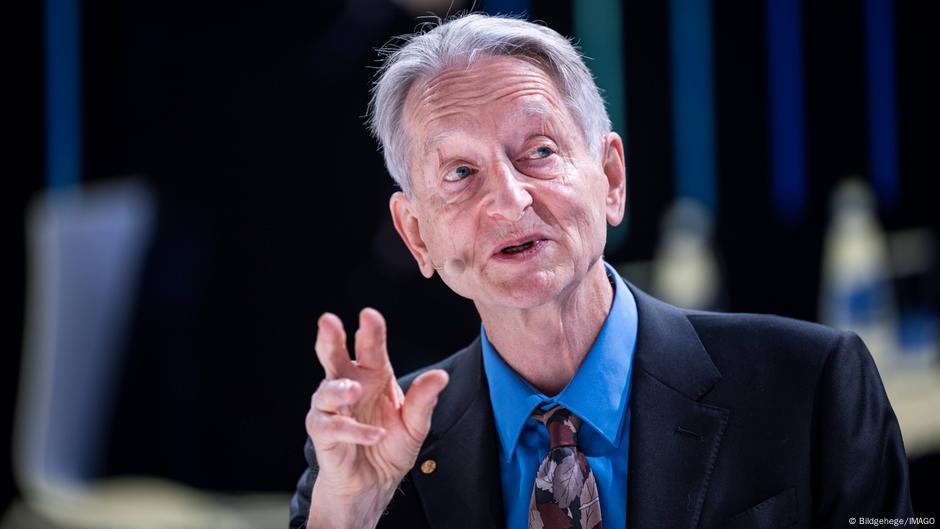 'Godfather of AI' urges tougher government rules – DW – 05/22/2025