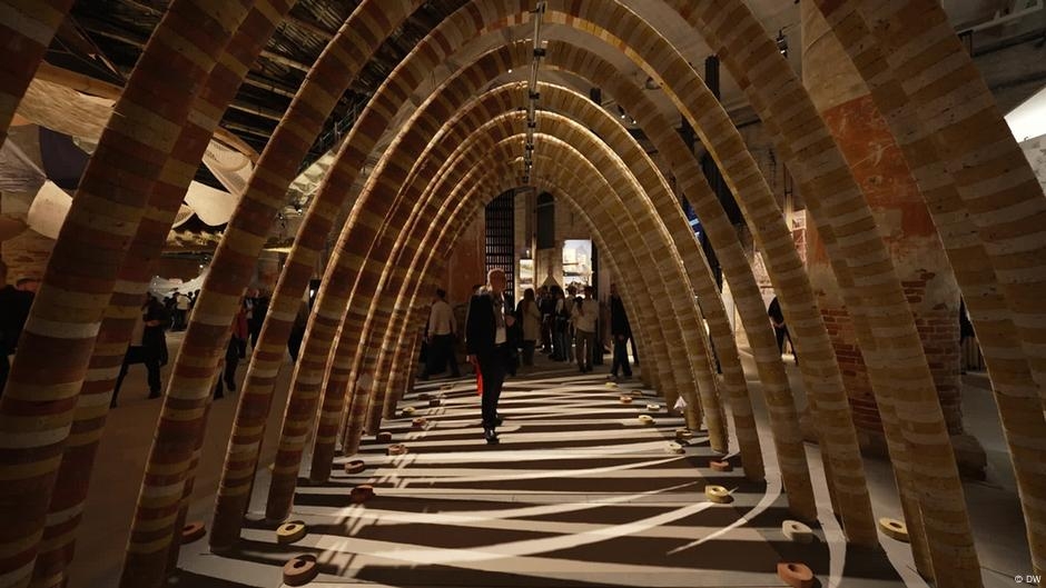 Venice Architecture Biennale adapts to changed world – DW – 05/24/2025