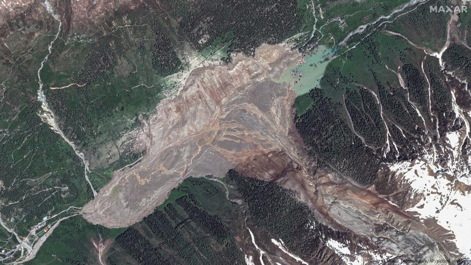 Swiss glacier collapse: Situation stabilizes overnight – DW – 05/31/2025
