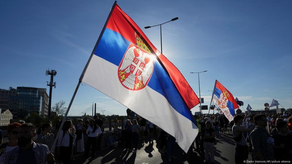 Serbia's students plan major rally after issuing 'ultimatum' – DW – 06/25/2025