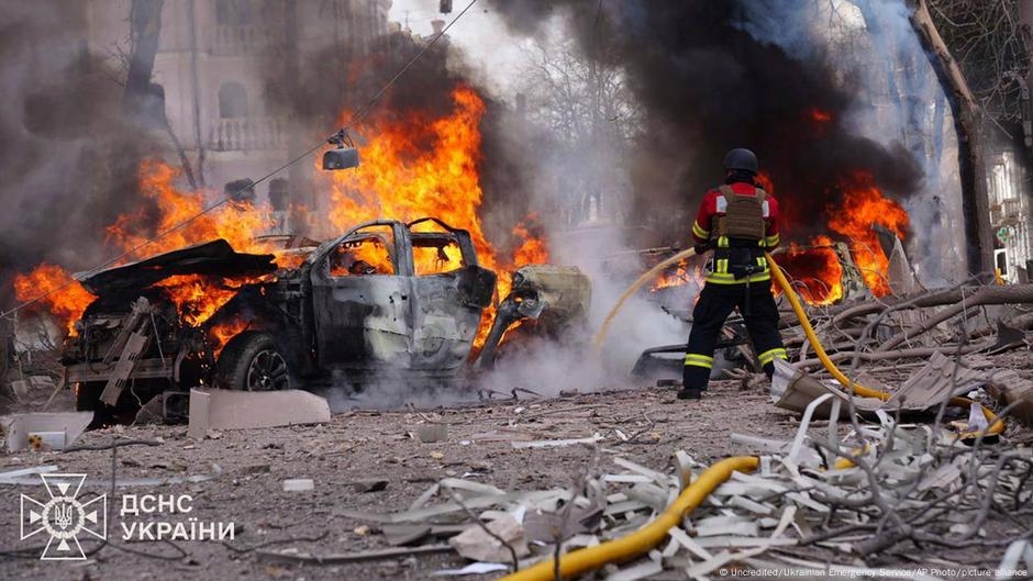 How dangerous is Russia's advance on Ukraine's Sumy region? – DW – 06/05/2025