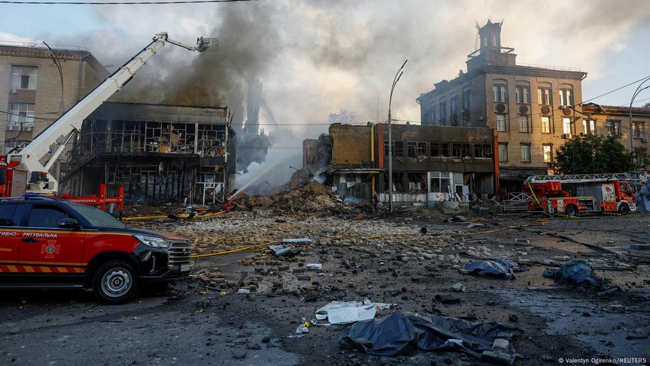 Ukraine: 'Decisive' pressure needed after Russia pounds Kyiv – DW – 06/06/2025