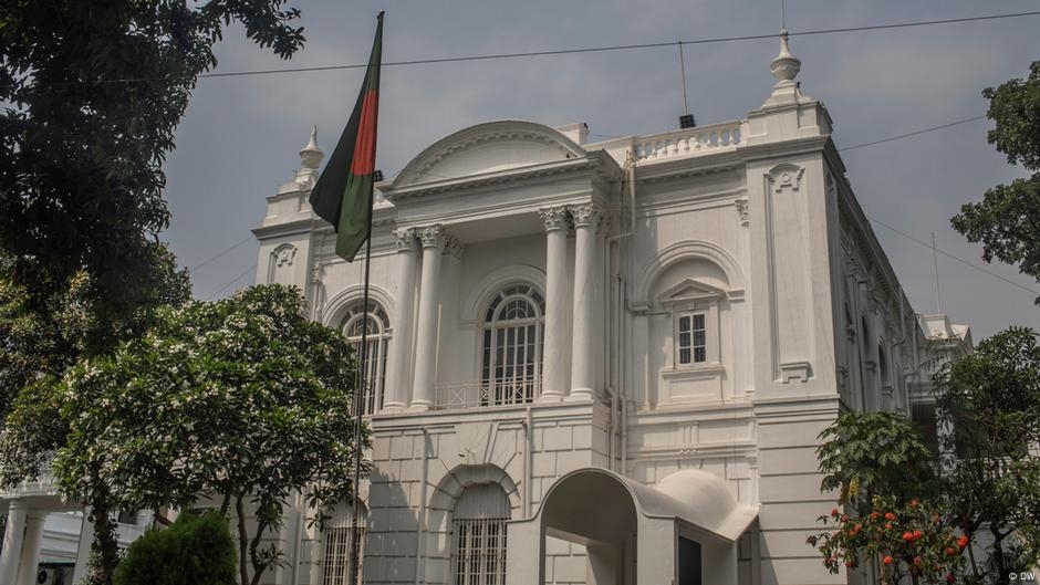 আন্তর্জাতিক অপরাধ ট্রাইব্যুনালে বিচার ও কিছু প্রশ্ন – DW – 06.06.2025
