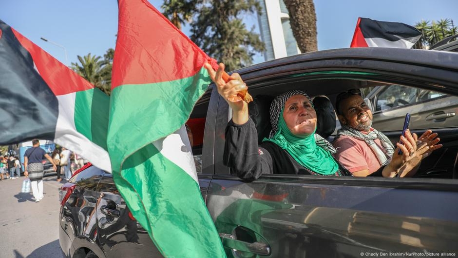 Middle East: Activist convoy enters Libya en route to Gaza – DW – 06/12/2025
