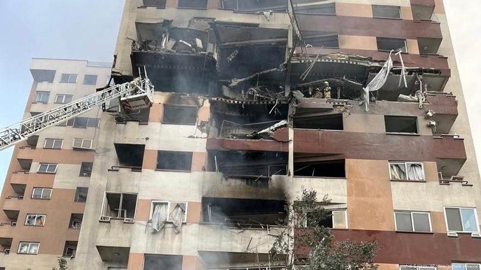 Fear deepens in Tehran as Israel targets Iran's capital – DW – 06/17/2025