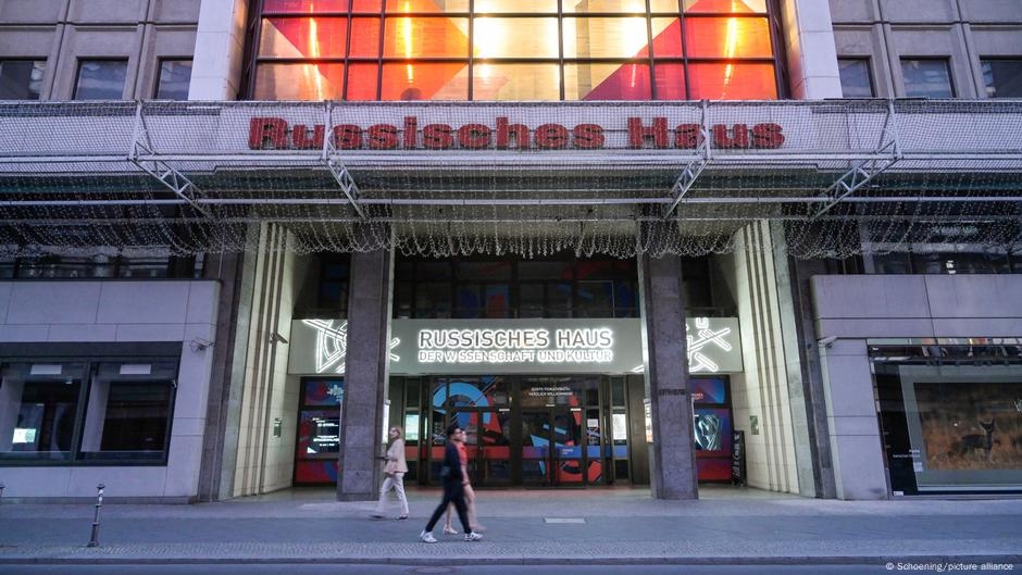 Why does Germany pay taxes for Russian propaganda? – DW – 06/25/2025